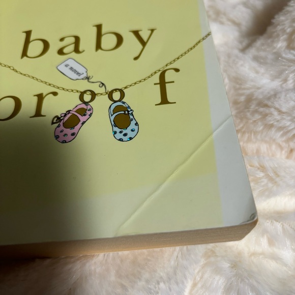 🦋 3 for $18 Books 🦋‎ Baby Proof by Emily Giffin - Picture 4 of 4